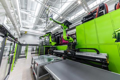 ENGEL_duo 5500 combi M_linear robot_480.jpg