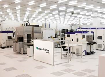 300 mm clean room at Fraunhofer IPMS © Fraunhofer IPMS.png