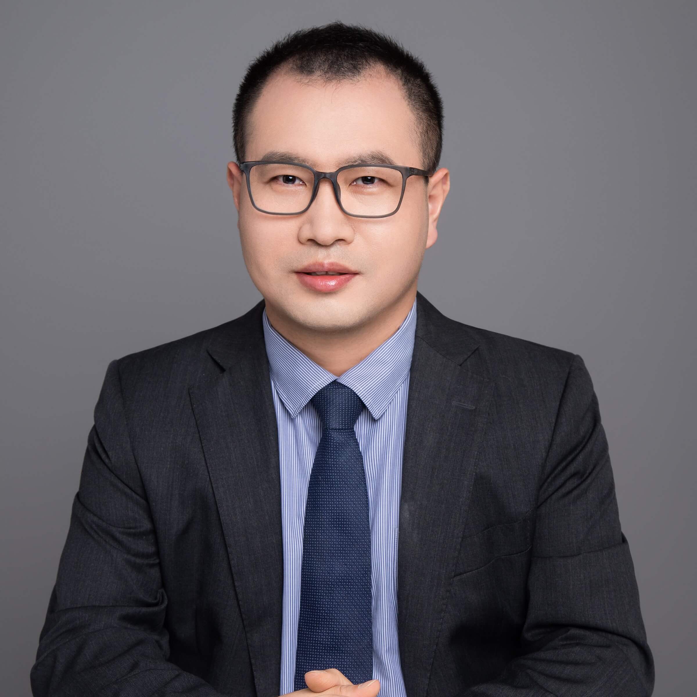 Mr. Ou Zhiwei, Solution Consultant