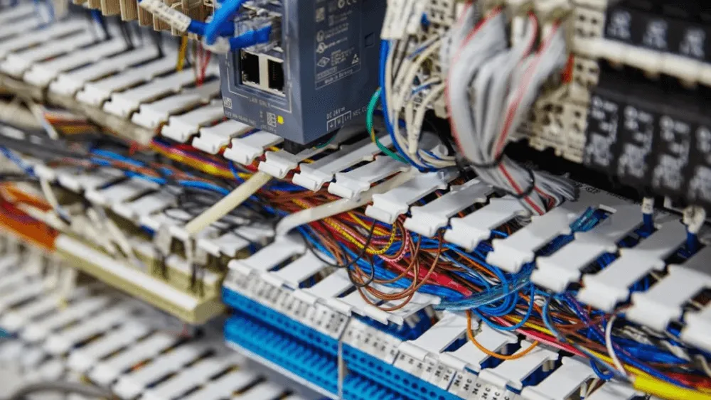 The development of the new generation of the low-carbon-emission LCP material Vicryst® LCP CER-B