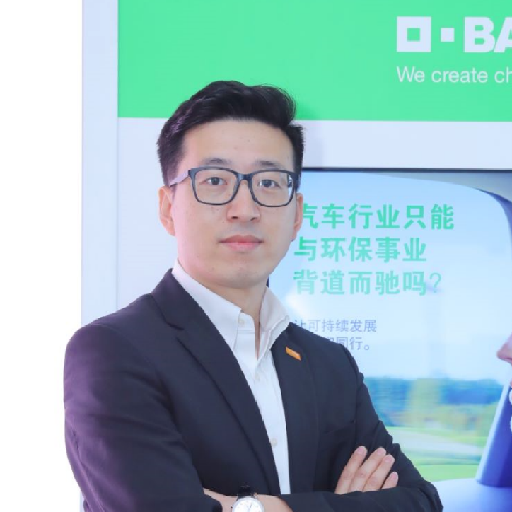 汽车动力总成和新能源市场高级经理 王立松 先生