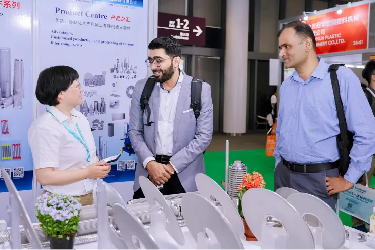 拓展全球合作关系