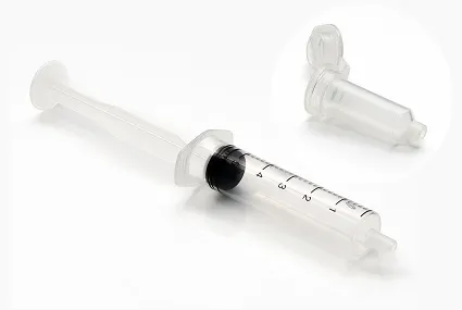 醫用注射器和反應杯