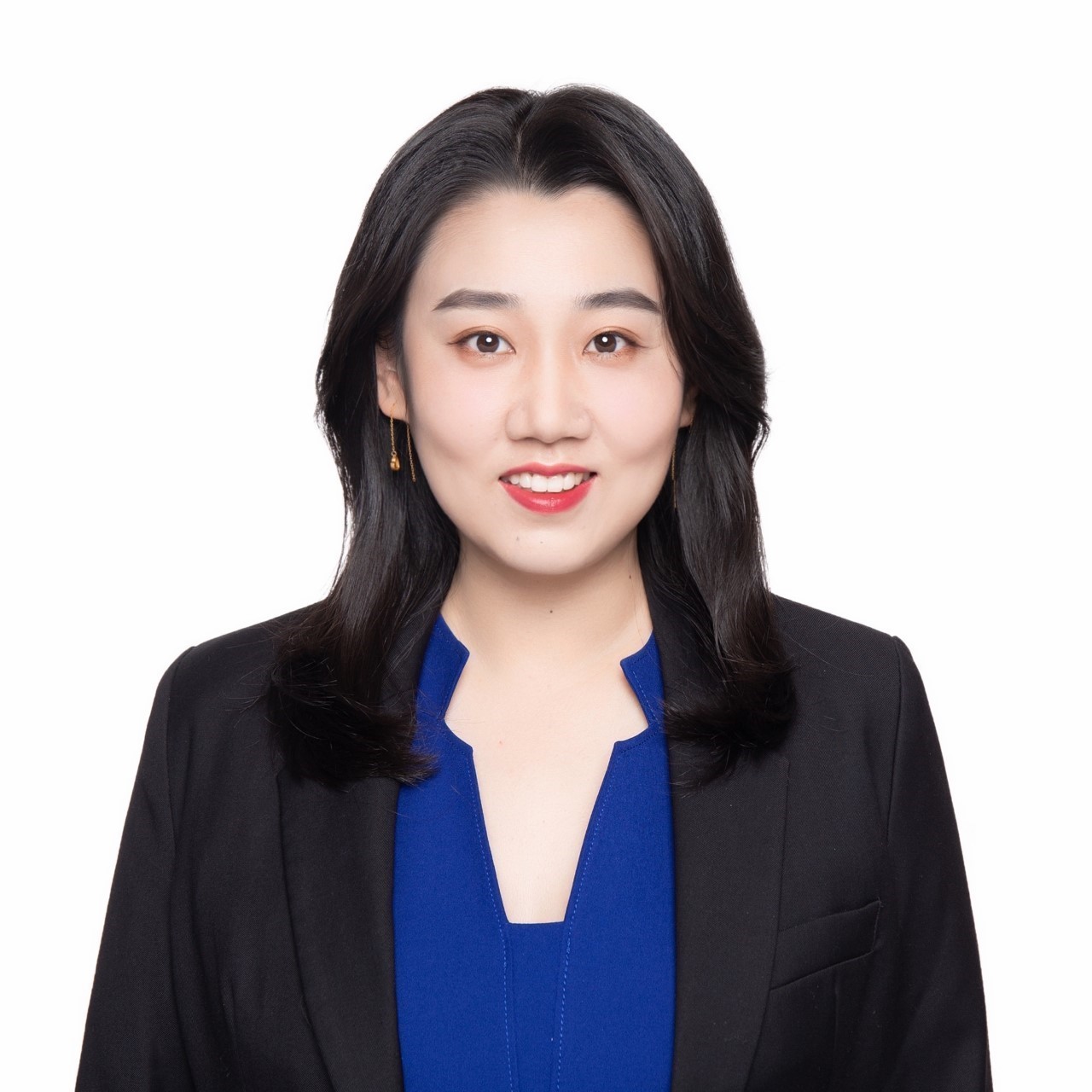 工程塑料事業部市場經理 任春虹 女士