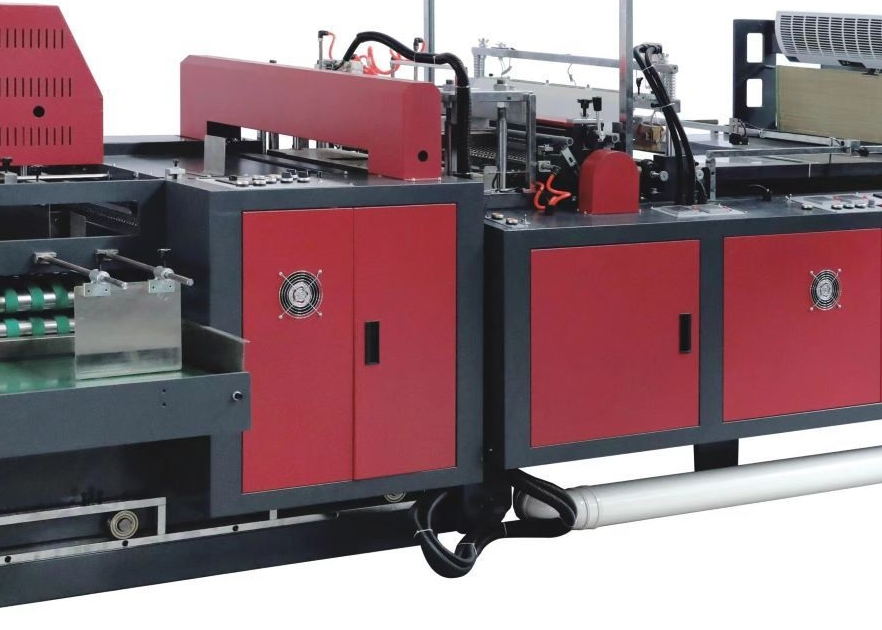 Automatic three -folding bag making machine SliderImage