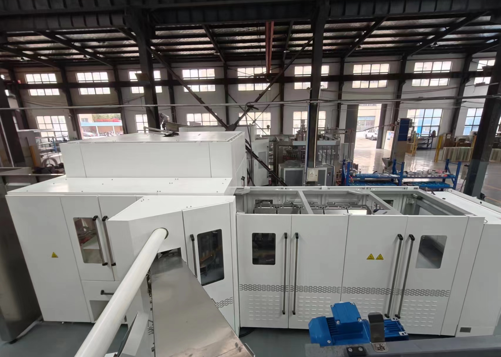  water/csd drink/juice Blowing-filling -capping combi block system  SliderImage