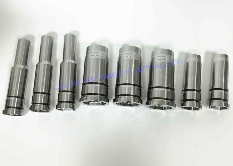 Sleeves And Bushing Injection Plastic Mold Parts Axiality 0.005mm SliderImage
