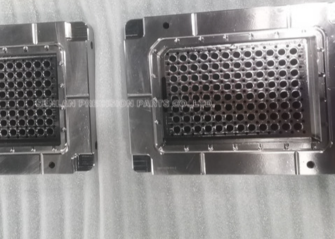 STAVAX Material Multiple Cavity Mold Core For Precision Medical Moulding SliderImage