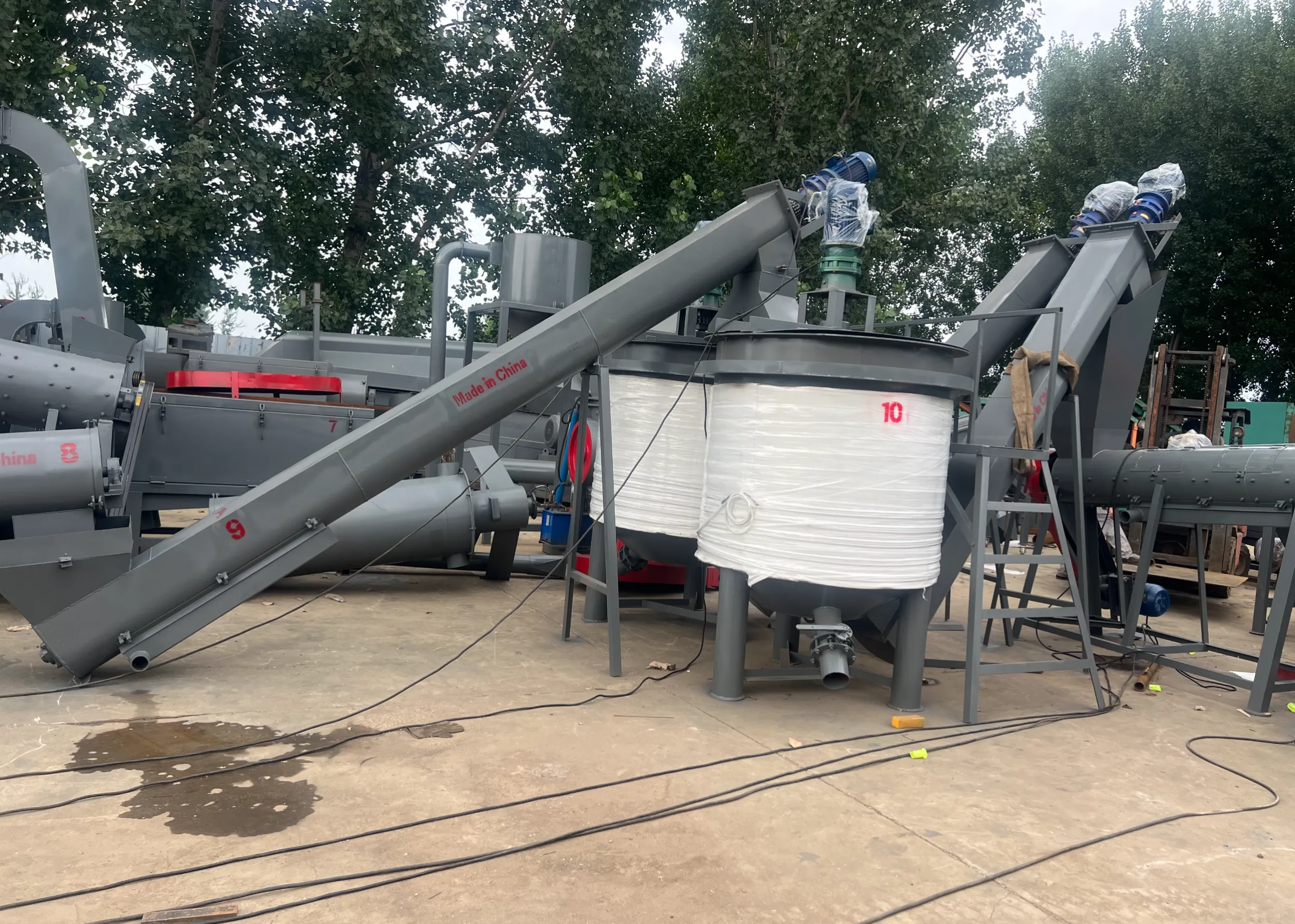 PET Bottles Crushing Washing Drying Recycling Production Line SliderImage