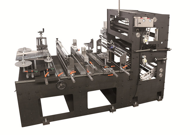 HIGH-PRESSURE STAND UP ZIPPER BAG MAKING MACHINE SliderImage