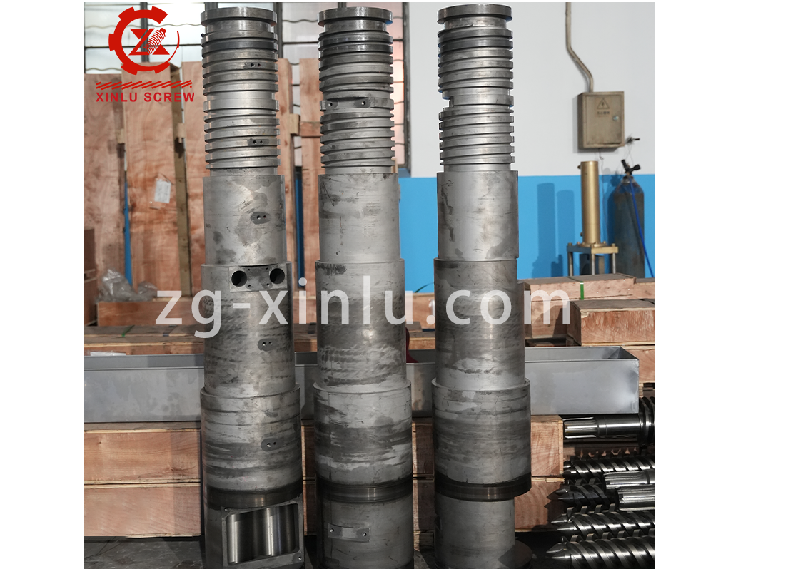 Zhoushan Factory Custom PVC Bimetallic Conical Twin Barrel and Screw for Plastic Extruder Machine SliderImage