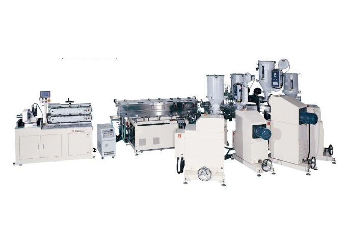 Multi-Layer Extruder and cutting machine SliderImage