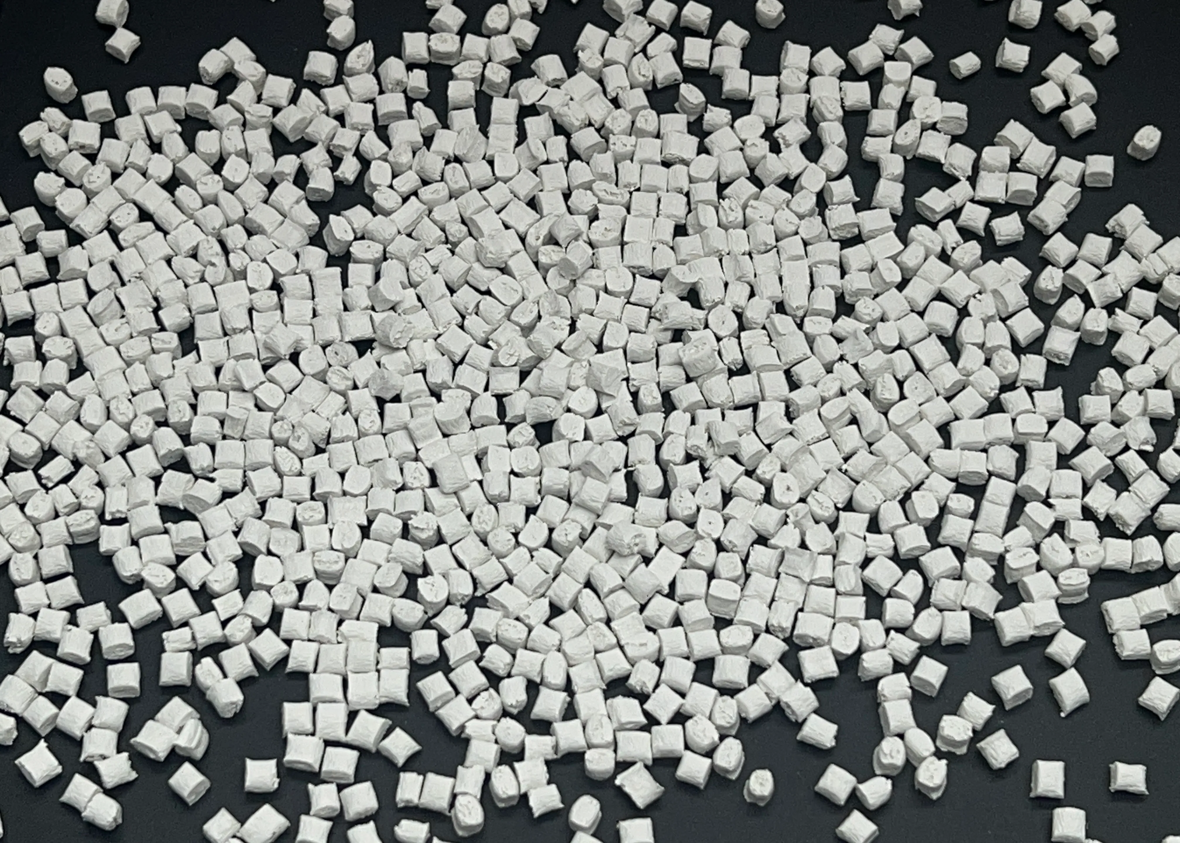 PA6 conducts heat Plastics and Rubber Product