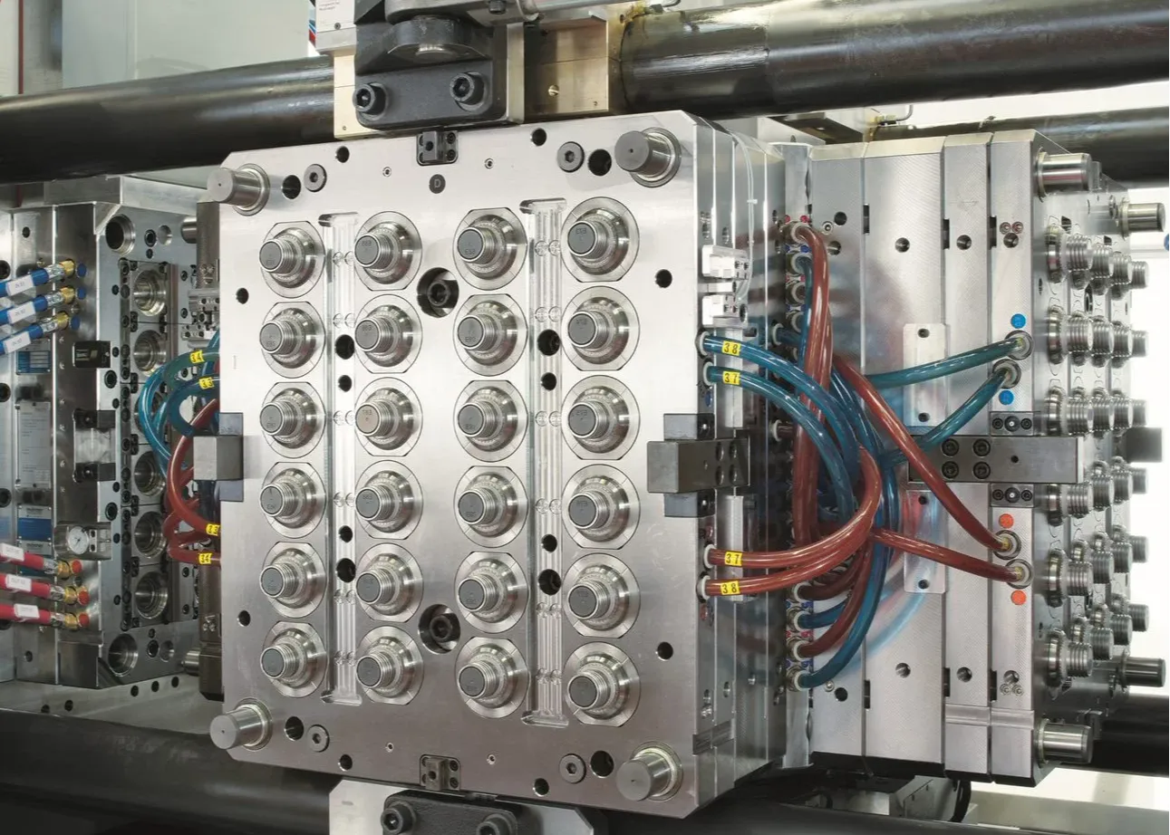 FOBOHA Cube Mold SliderImage