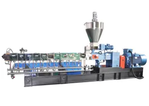 Twin screw extruder