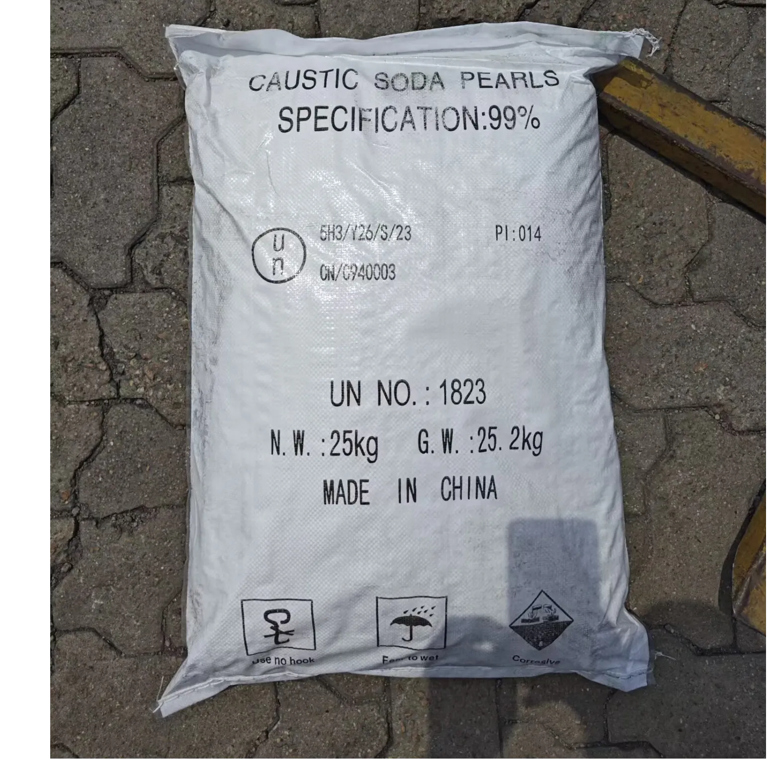 Caustic soda pearls SliderImage