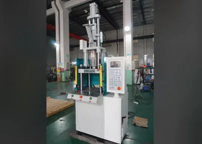 Vertical standard injection molding machine