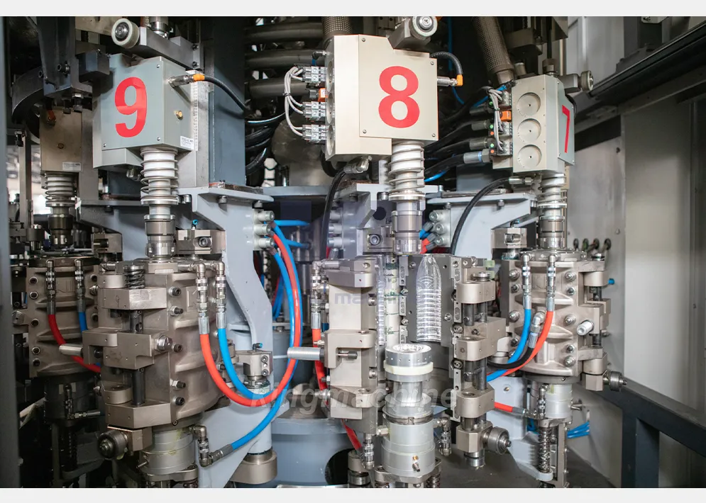Automatic Combiblock Blowing Filling Capping Machine For Water Juice Carbonated Soft Drink SliderImage