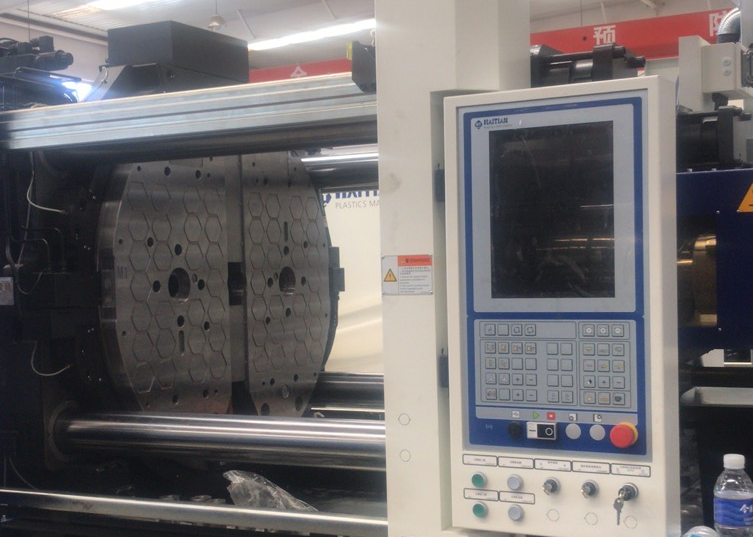 Quick mold change system SliderImage