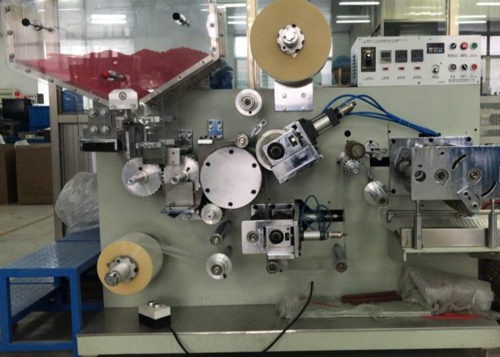 JY032 I-shape Tetra-pak connected straw packing &cutting machine SliderImage