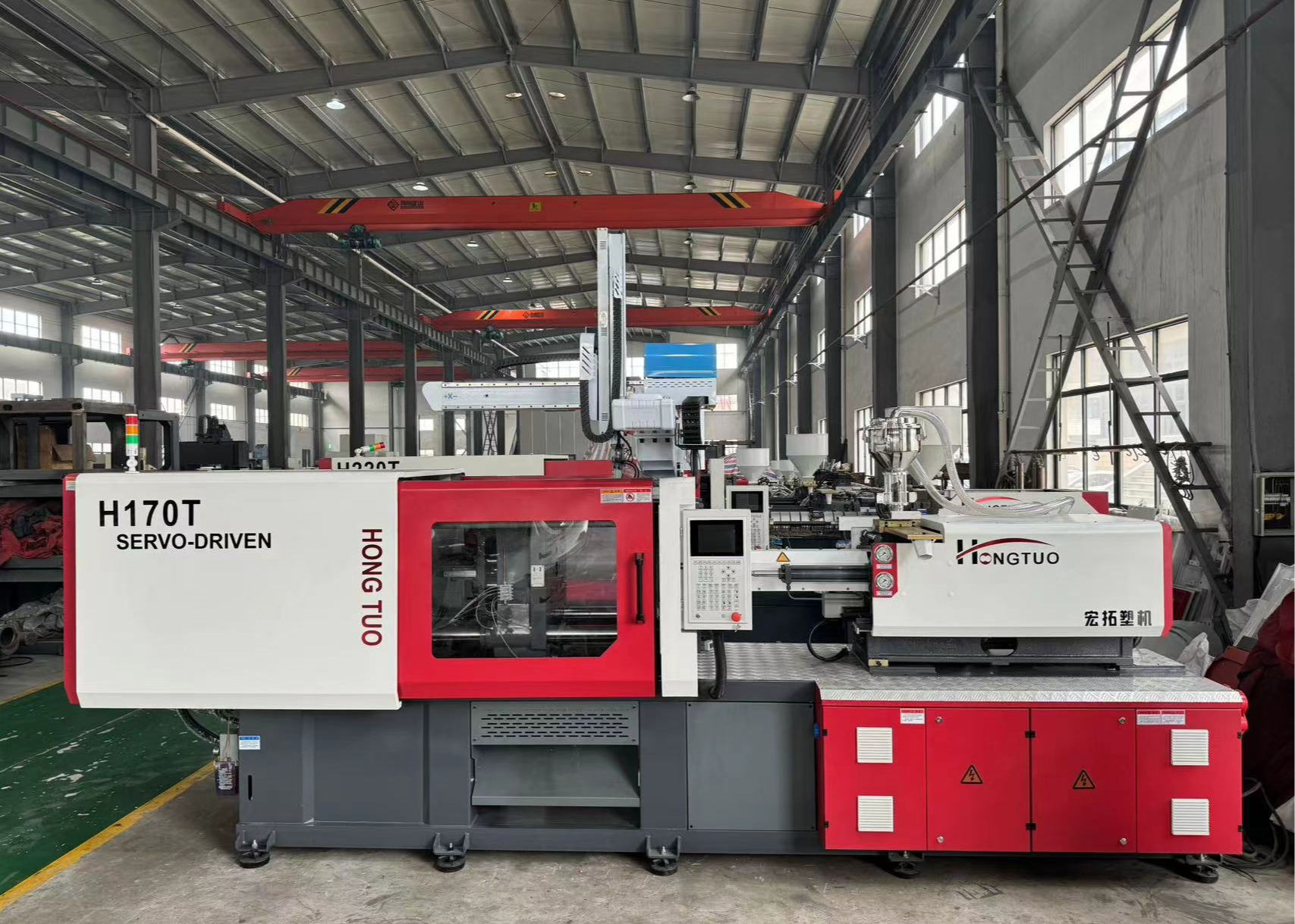 Servo energy-saving injection molding machine SliderImage