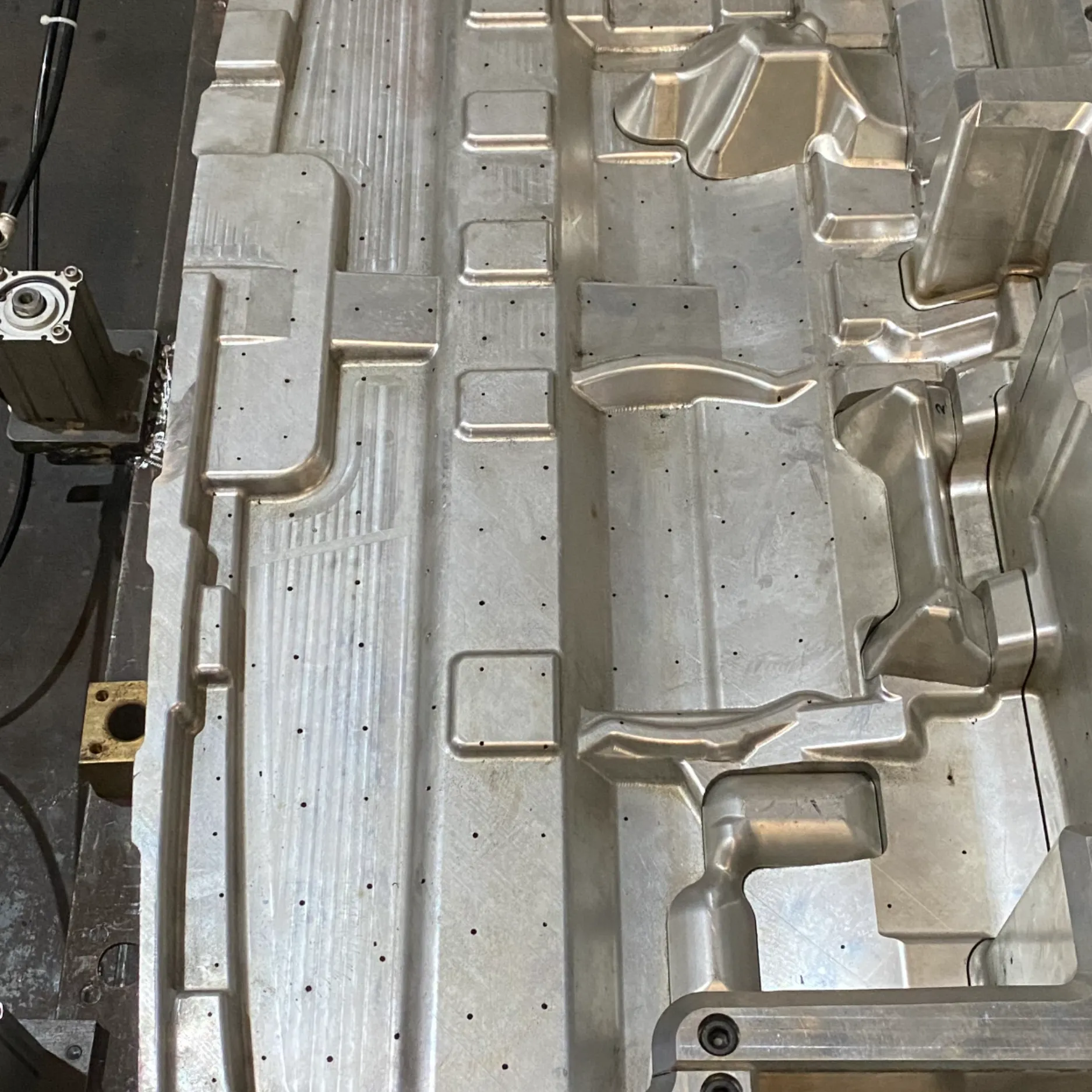 QC-10 Aluminum Mold Plate SliderImage