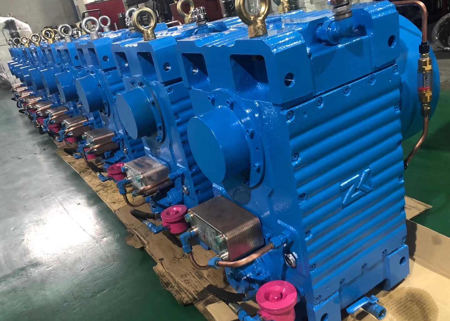High torque gearbox for high speed extruders SliderImage