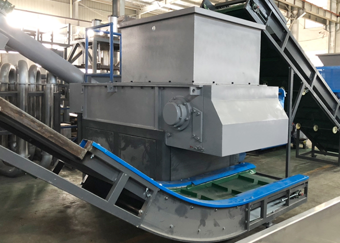 Single Shaft Shredder Machine SliderImage