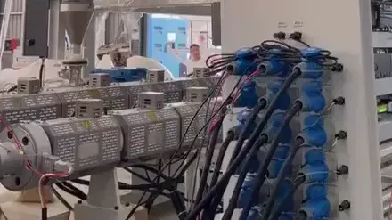 QINGDAO YAXIN PLASTIC MACHINERY CO., LTD.