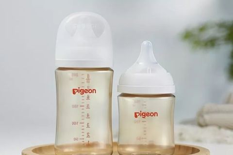 Syensqo_Pigeon nursing bottle.jpg