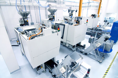 Sanner_Greensboro new site_injection molding machine.jpg
