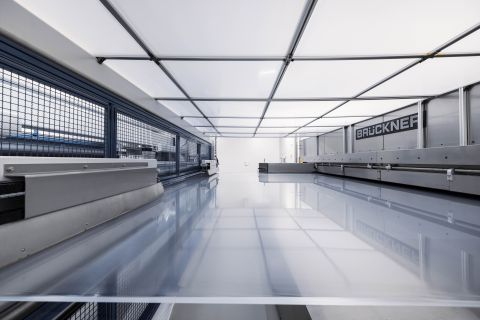 Brückner_battery separator film production line.jpg