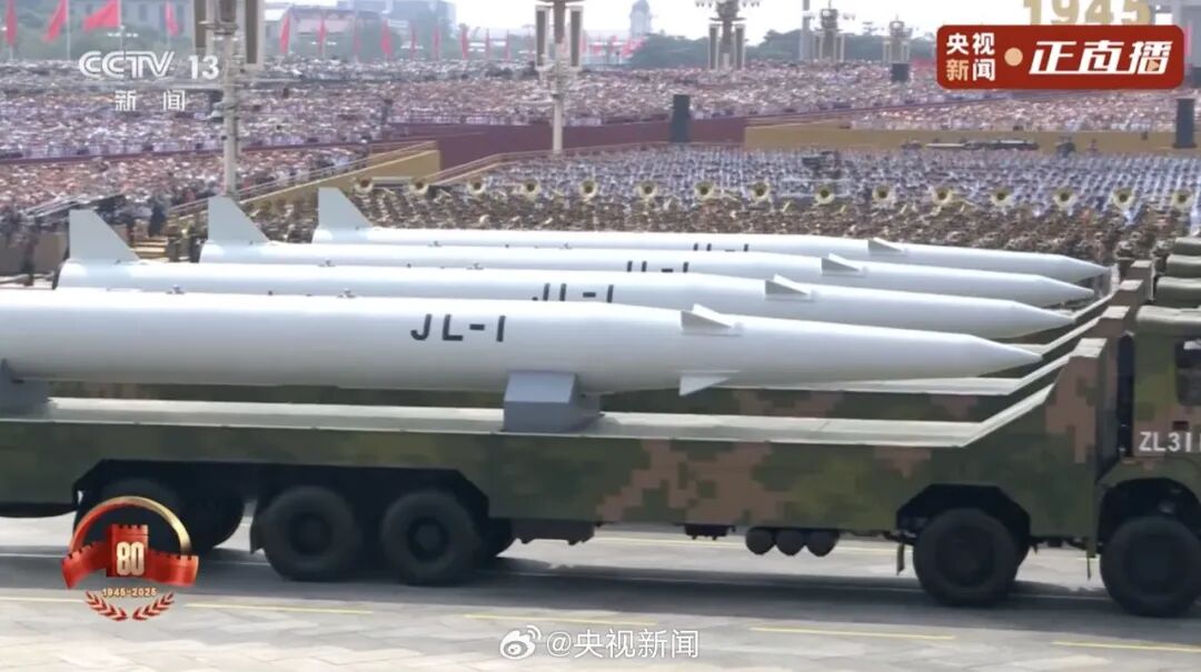 阅兵1.jpg