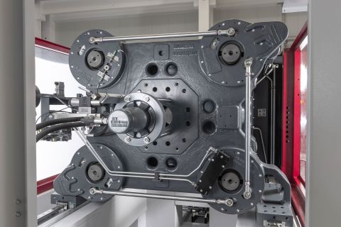 WITTMANN_MacroPower_patented swivel locking system.jpg