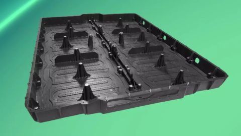 Envalior_SPE Automotive Award 2025_hybrid composite battery cover.jpg