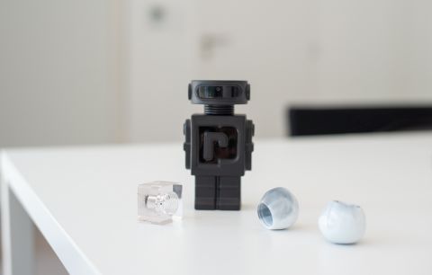 KraussMaffei x Novassu_cosmetic closures 02.jpg