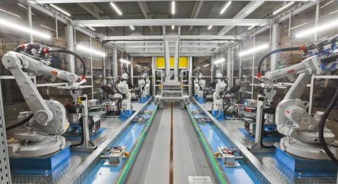 KraussMaffei_machine inside.jpg