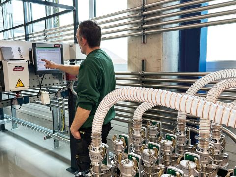 WITTMANN x elasto_M8 control system.jpg