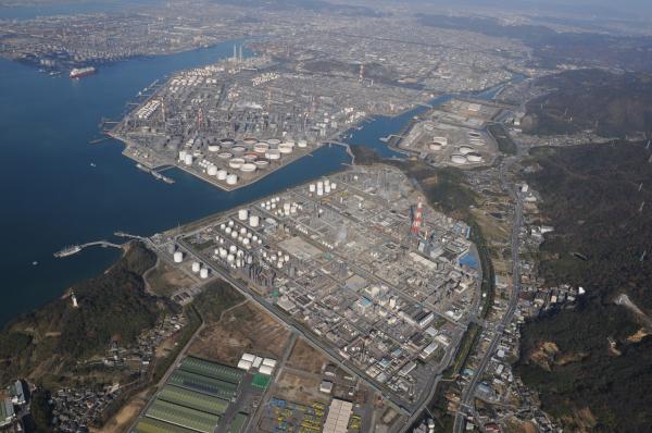 chemical complex in mizushima.jpg