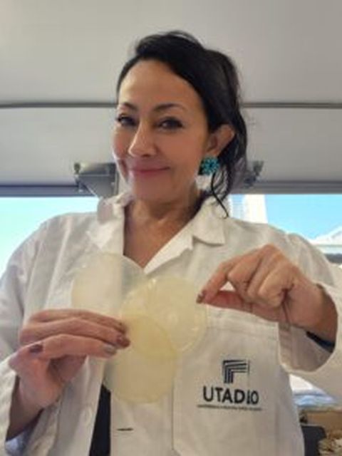 Flinders University_milk for bioplastics_02.jpg