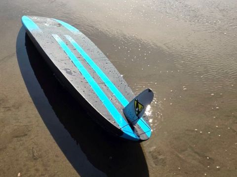 Arkema_Elium resin for speed board.jpg