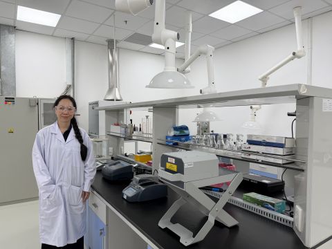 Chemetall_first application laboratory Vietnam.jpg