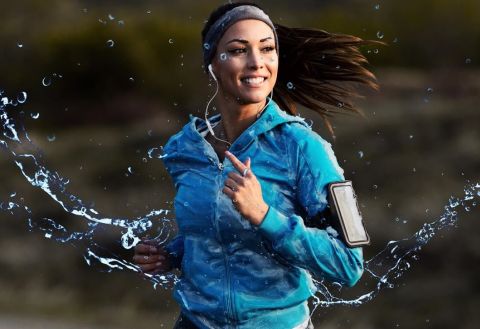 Covestro_waterproof wear.jpg
