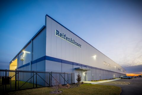 Reifenhäuser North America_Maize plant - 複製.jpg