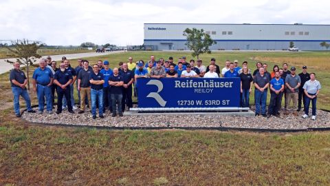 Reifenhäuser North America_team - 複製.jpg