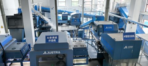 Justra_3_480.jpg