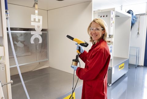AkzoNobel_powder coatings lab - 複製.jpg