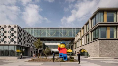 legocampus_480.jpg