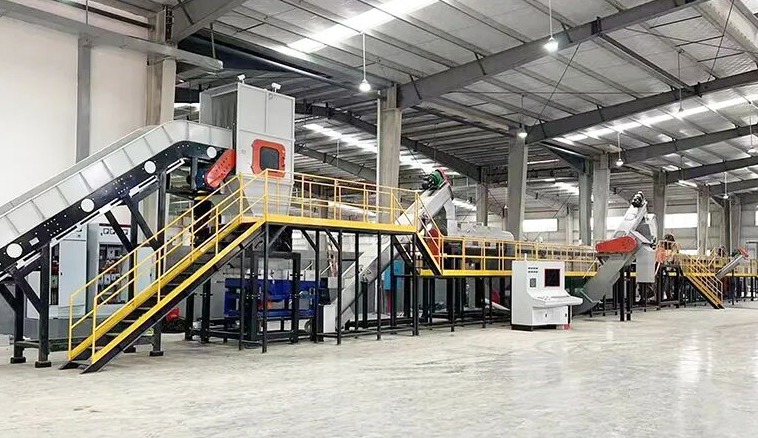 Rayfon Est: Complete recycling lines for oily, sand-laden mixed waste plastics