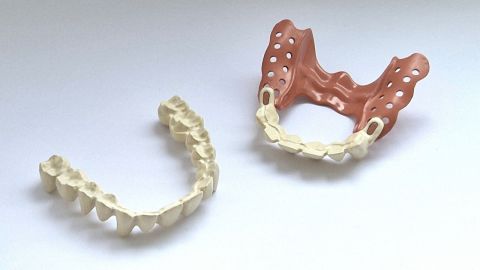 Evonik_VESTAKEEP PEEK dental grades - 複製.jpg
